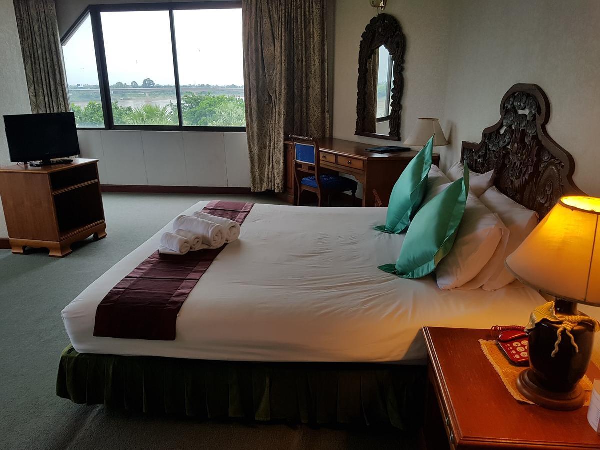 Royal Mekong Riverside Hotel Nong Khai Exteriör bild